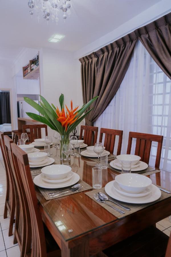 Petronella Apartment C1 Marina Court Kota Kinabalu Exterior photo